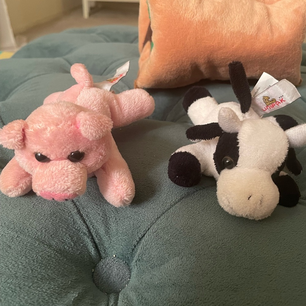 Plush Barn and Farm Animals